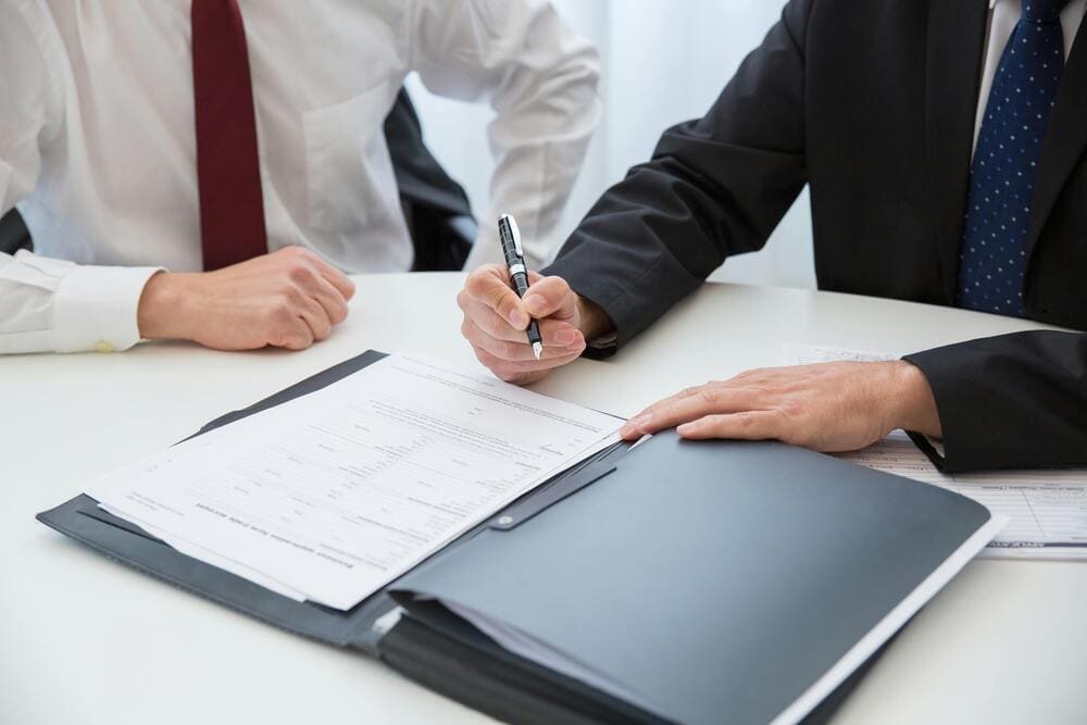 5 Erros Comuns em Contratos que Podem Custar Caro