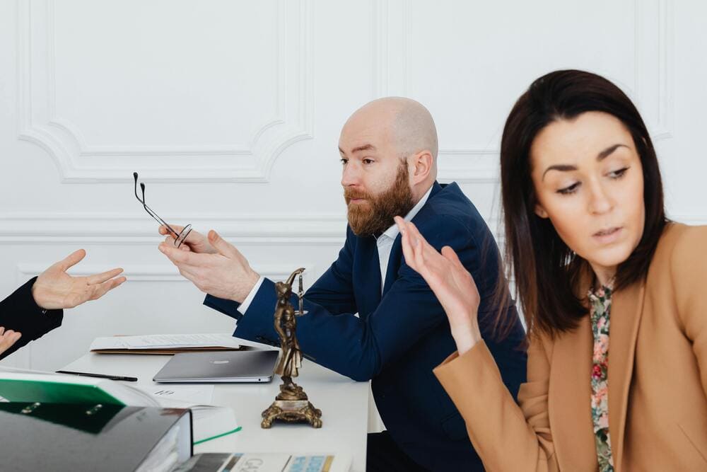 Divórcio Amigável vs. Litigioso: Qual é o Melhor Caminho?